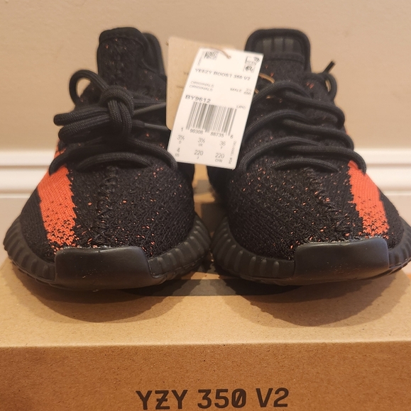 Adidas Yzy 350 v2 - Picture 4 of 4
